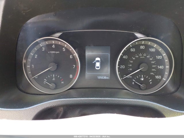 5NPD84LF3JH385768 Hyundai ELANTRA SEL