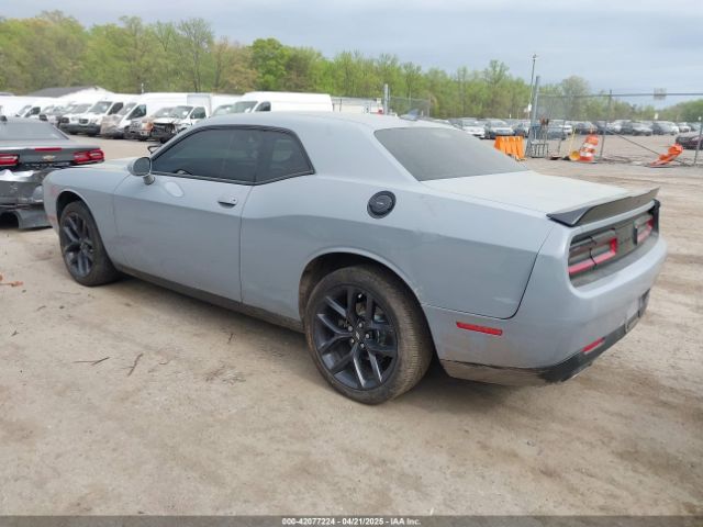 2021 DODGE CHALLENGER 2C3CDZAG0MH567865 Photo 2