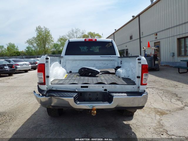 3C6UR5CL5NG252296 RAM 2500 Tradesman  4x4 6'4 Box