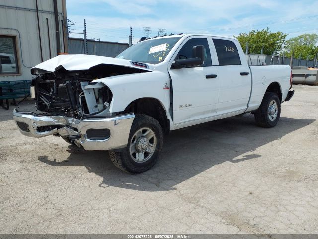 3C6UR5CL5NG252296 RAM 2500 Tradesman  4x4 6'4 Box