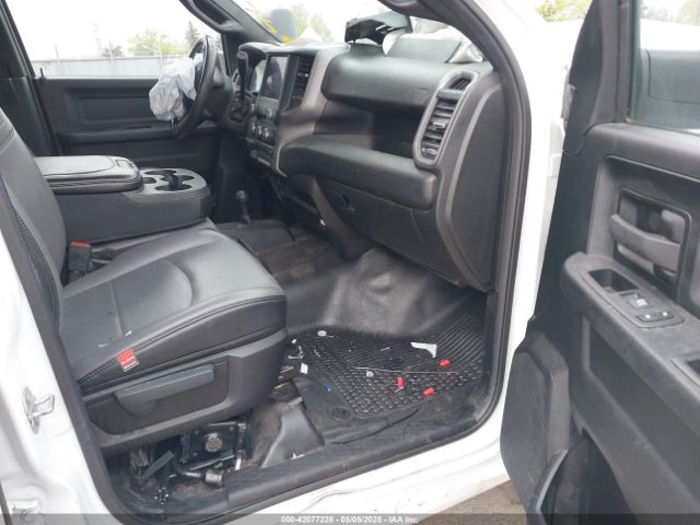 3C6UR5CL5NG252296 RAM 2500 Tradesman  4x4 6'4 Box