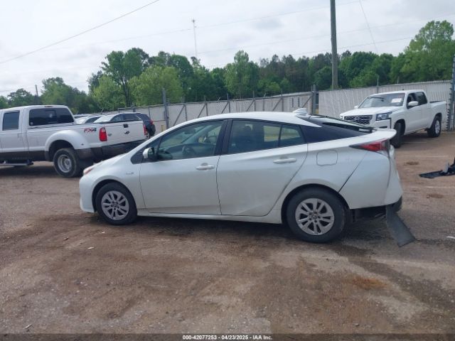 JTDKBRFU3G3523524 Toyota Prius Two