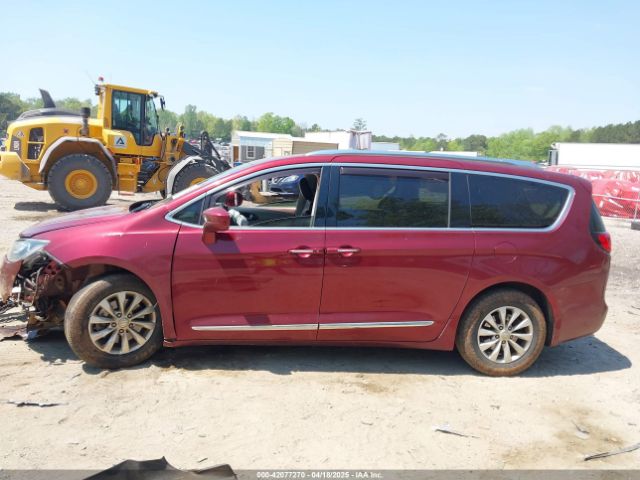 2C4RC1BG2JR279781 Chrysler Pacifica Touring L
