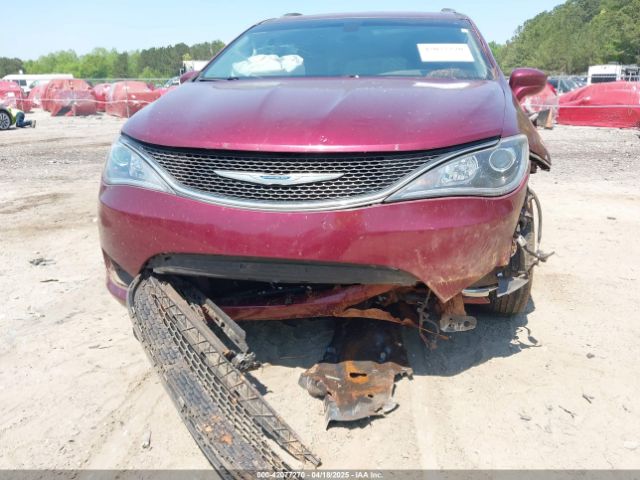 2C4RC1BG2JR279781 Chrysler Pacifica Touring L