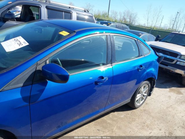 1FADP3F23JL324380 Ford FOCUS SE