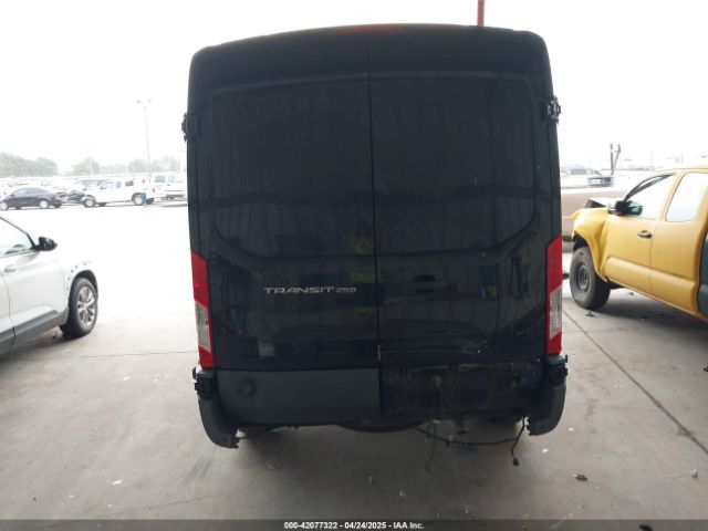 1FTYR2CM9HKB54645 Ford Transit-250
