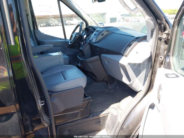 1FTYR2CM9HKB54645 Ford Transit-250