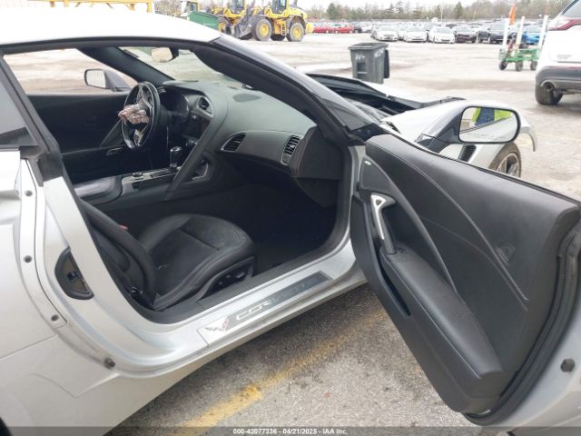 2015 CHEVROLET CORVETTE 1G1YM2D74F5114985 Photo 4
