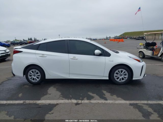 JTDKAMFU3M3152608 Toyota Prius Le
