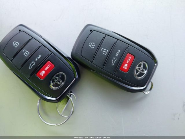 4T1DAACKXSU119053 Toyota a25a-fxs