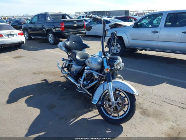 2019 HARLEY-DAVIDSON FLHR 1HD1FBC14KB614526