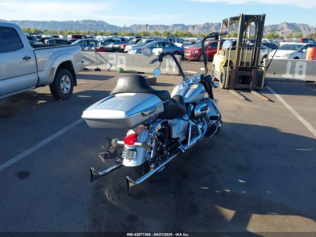 2019 HARLEY-DAVIDSON FLHR 1HD1FBC14KB614526 Photo 3