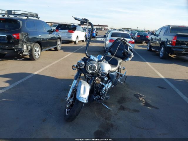 2019 HARLEY-DAVIDSON FLHR 1HD1FBC14KB614526 Photo 4