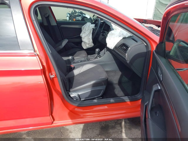 3VWE57BUXLM087744 Volkswagen 1.4 tsi