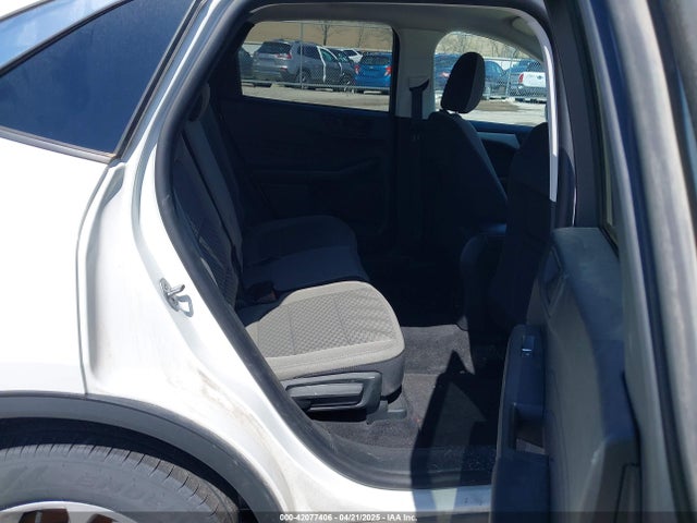 1FMCU9G69NUA61133 Ford ESCAPE SE