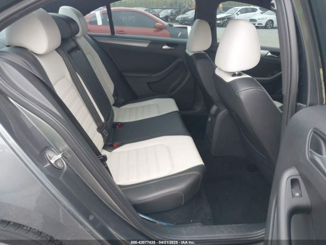 3VWD17AJ2GM399335 Volkswagen Jetta 1.8t Sport