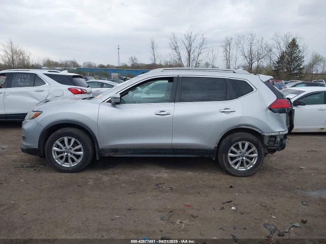 5N1AT2MV4HC886343 Nissan ROGUE SV