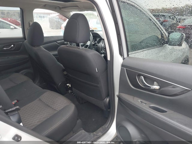 5N1AT2MV4HC886343 Nissan ROGUE SV