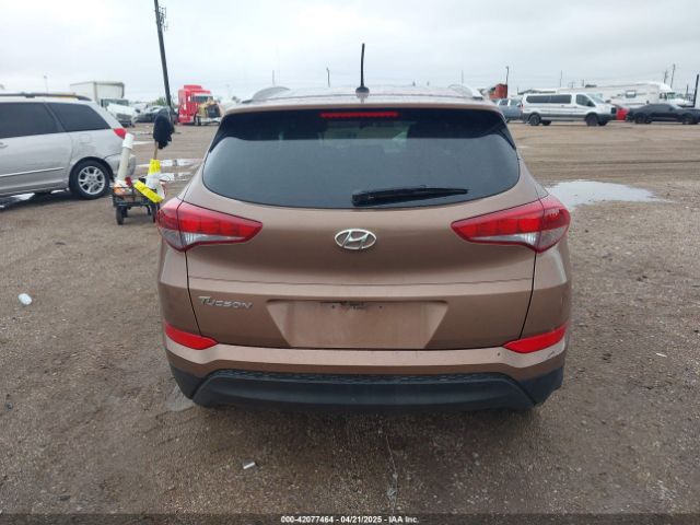 KM8J33A41HU397538 Hyundai TUCSON SE