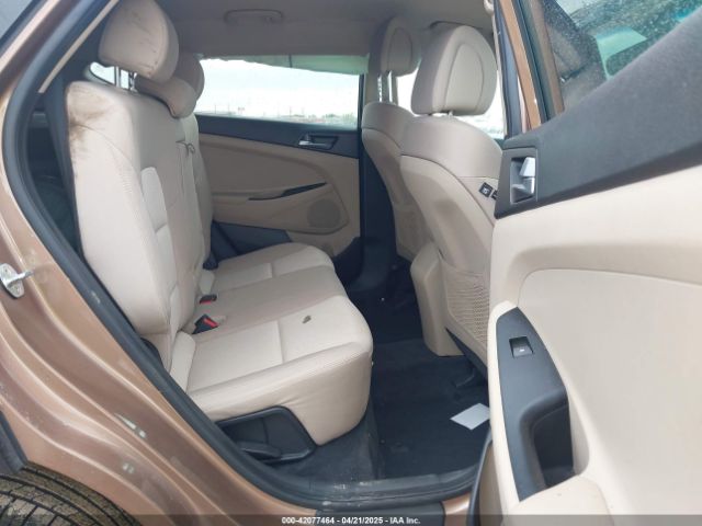 KM8J33A41HU397538 Hyundai TUCSON SE