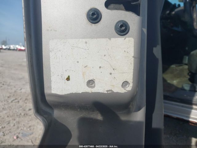 2004 GMC SIERRA 1500 1GTEC19X14Z322988 Photo 8