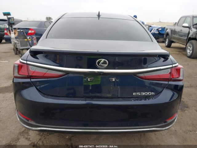 58ADA1C13RU051043 Lexus ES 300H