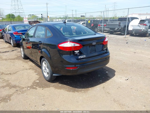 3FADP4BJ2KM165435 Ford FIESTA SE