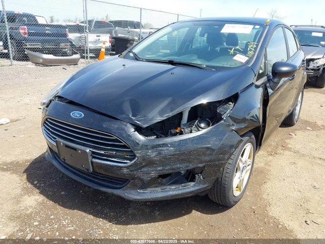 3FADP4BJ2KM165435 Ford FIESTA SE
