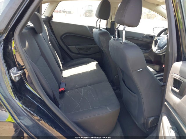 3FADP4BJ2KM165435 Ford FIESTA SE