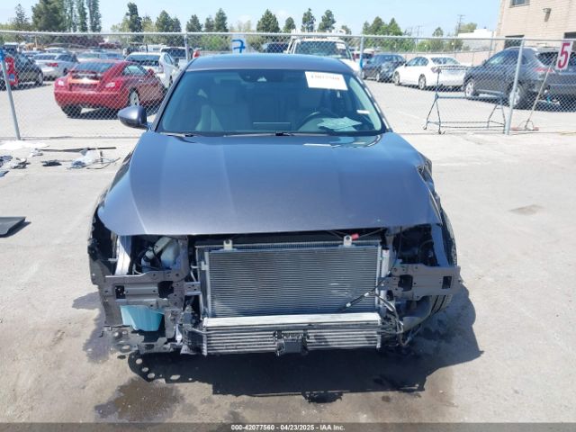 1HGCV2F91JA026099 Honda Accord Touring 2.0t