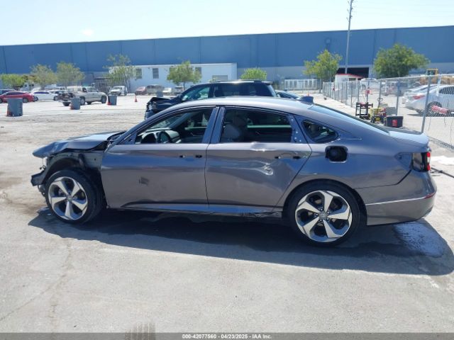 1HGCV2F91JA026099 Honda Accord Touring 2.0t