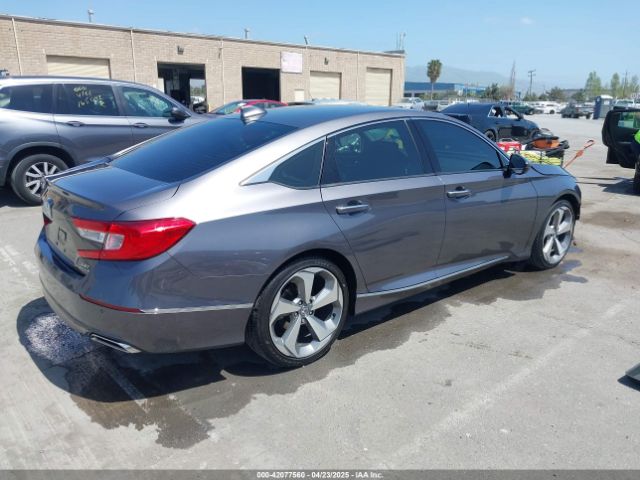 1HGCV2F91JA026099 Honda Accord Touring 2.0t