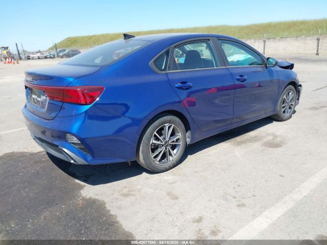 3KPF24AD1NE454494 KIA Forte Lxs