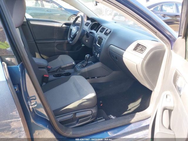 3VW2B7AJ6HM317497 Volkswagen Jetta 1.4t S