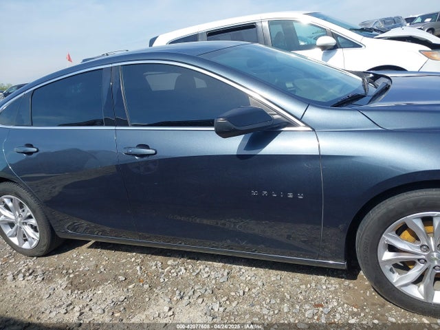 1G1ZD5STXKF135950 Chevrolet MALIBU LT