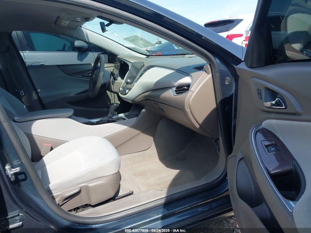 1G1ZD5STXKF135950 Chevrolet MALIBU LT