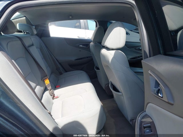 1G1ZD5STXKF135950 Chevrolet MALIBU LT