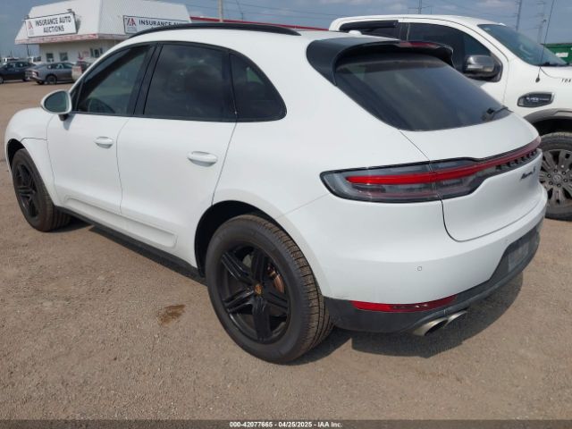 2021 PORSCHE MACAN WP1AB2A53MLB37831 Photo 2