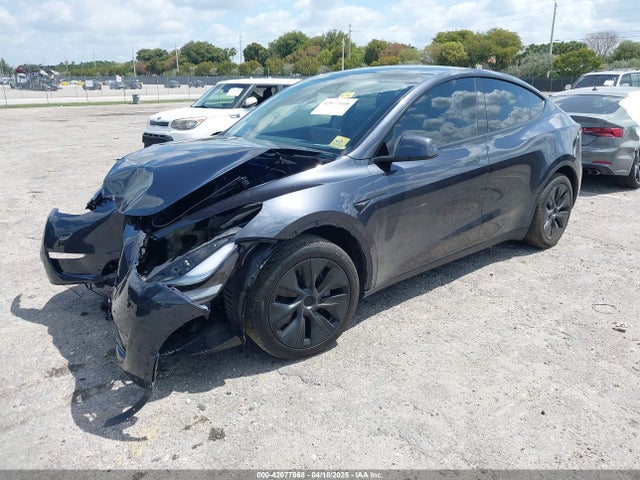 2025 TESLA MODEL Y 7SAYGDED5SA370060 Photo 1