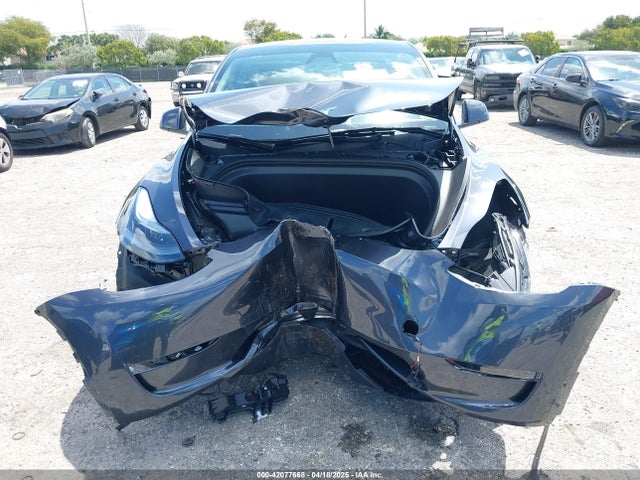 2025 TESLA MODEL Y 7SAYGDED5SA370060 Photo 5