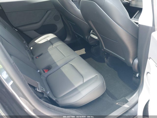 2025 TESLA MODEL Y 7SAYGDED5SA370060 Photo 7