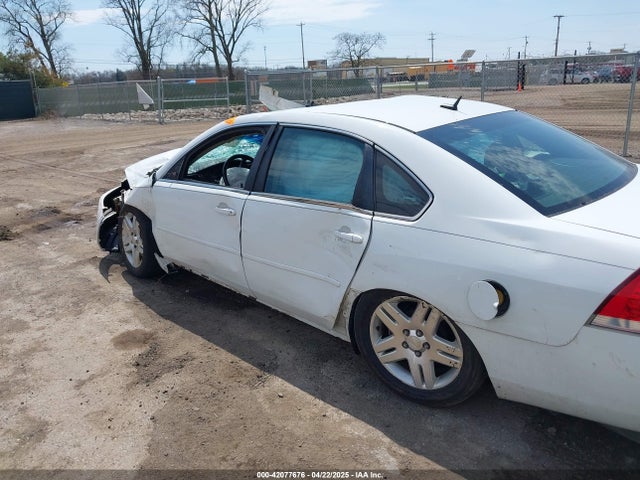 2G1WB5E34E1110526 Chevrolet Impala Limited Lt