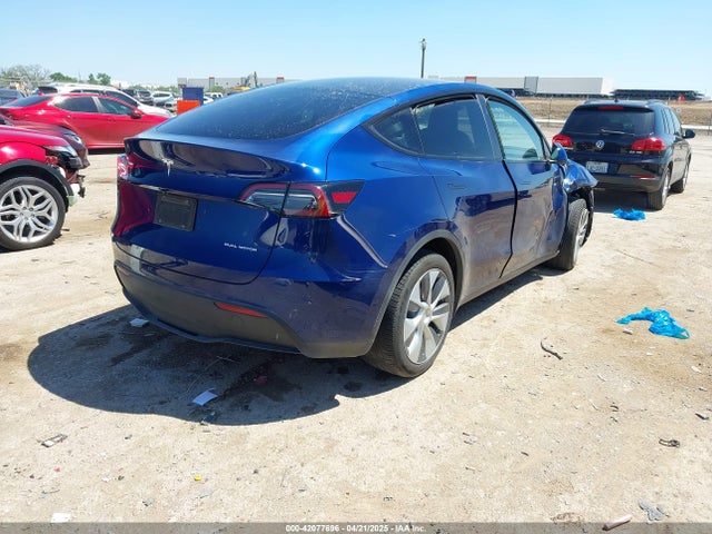 2023 TESLA MODEL Y 7SAYGDEE6PA163774 Photo 3