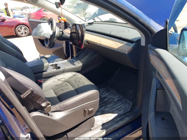 2023 TESLA MODEL Y 7SAYGDEE6PA163774 Photo 4