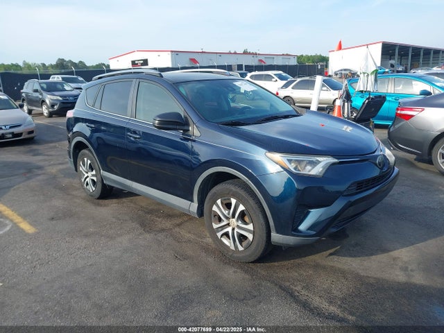 Toyota RAV4 LE 2017 JTMZFREV4HJ136104 Image 1