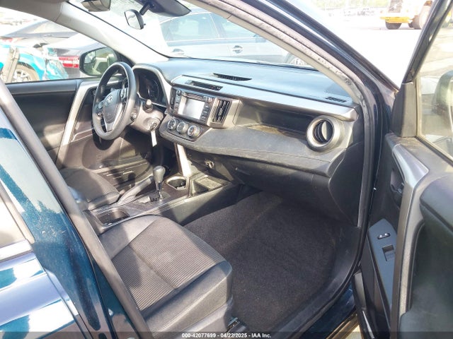 Toyota RAV4 LE 2017 JTMZFREV4HJ136104 Image 5