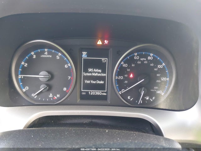 Toyota RAV4 LE 2017 JTMZFREV4HJ136104 Image 7