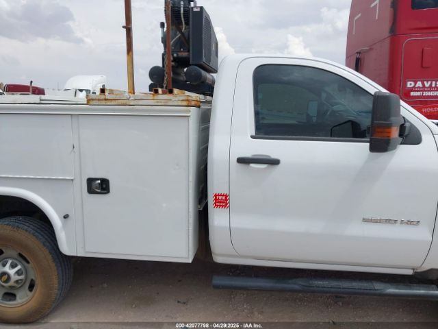 1GB0CUEG2HZ266958 Chevrolet Silverado 2500hd Wt