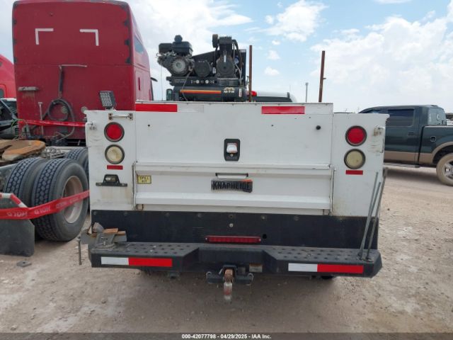 1GB0CUEG2HZ266958 Chevrolet Silverado 2500hd Wt