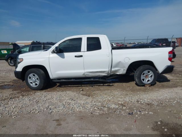 5TFUM5F18KX081858 Toyota Tundra Sr 4.6l V8